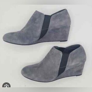 Vionic Seude Gray Booties Sz 8.5